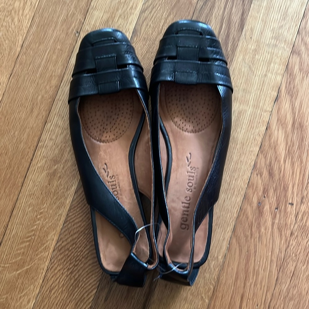 Gentle Souls It’s So Fun Comfort Wedge Shoe, Size 7.5